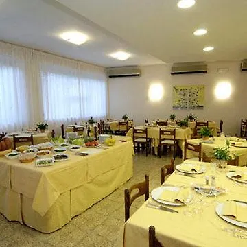 Hotel Raffaello Chianciano Terme 4*,  Italia